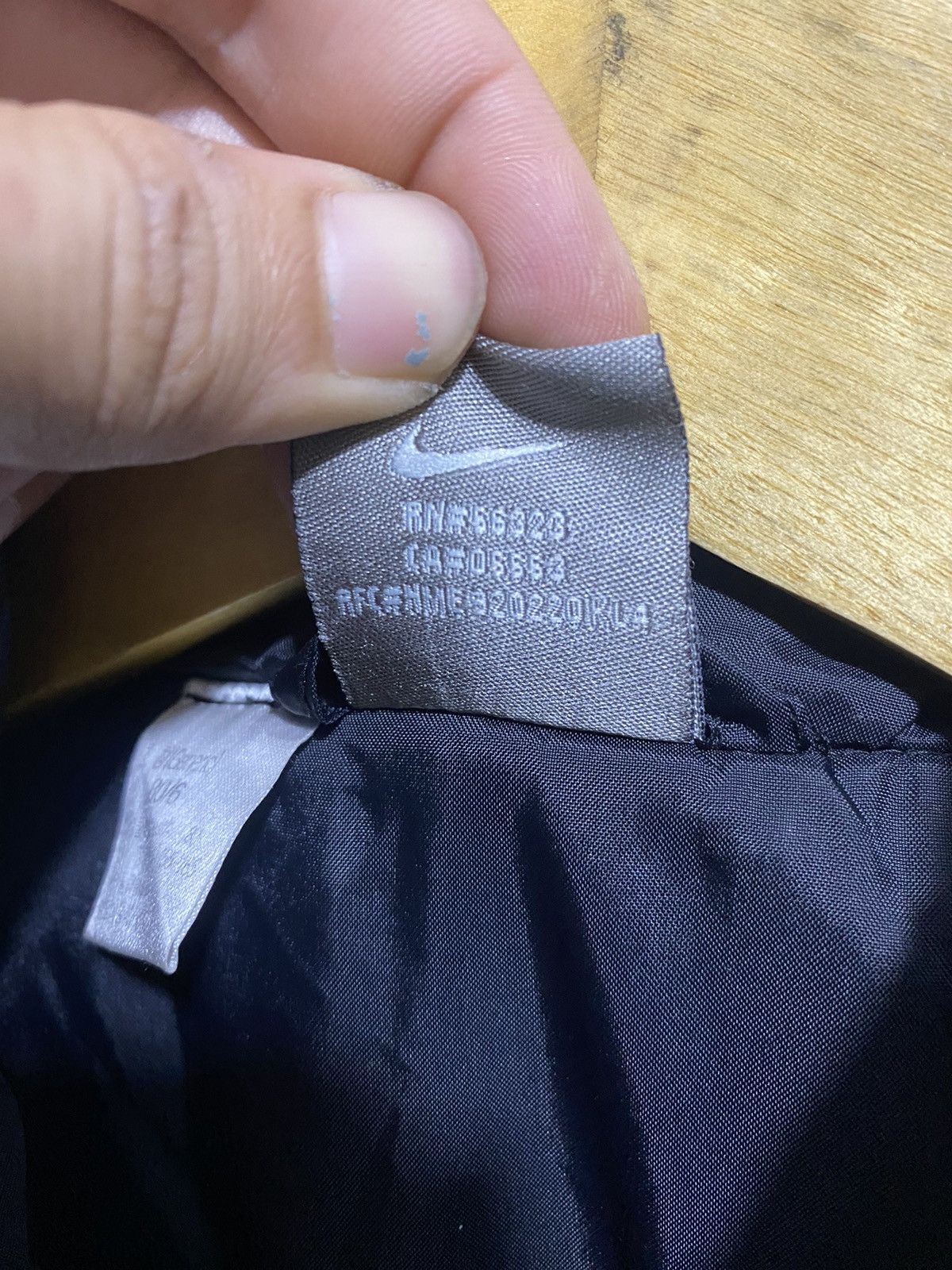 Nike Vintage Nike Windbreaker Jacket Size US L / EU 52-54 / 3 - 4 Thumbnail