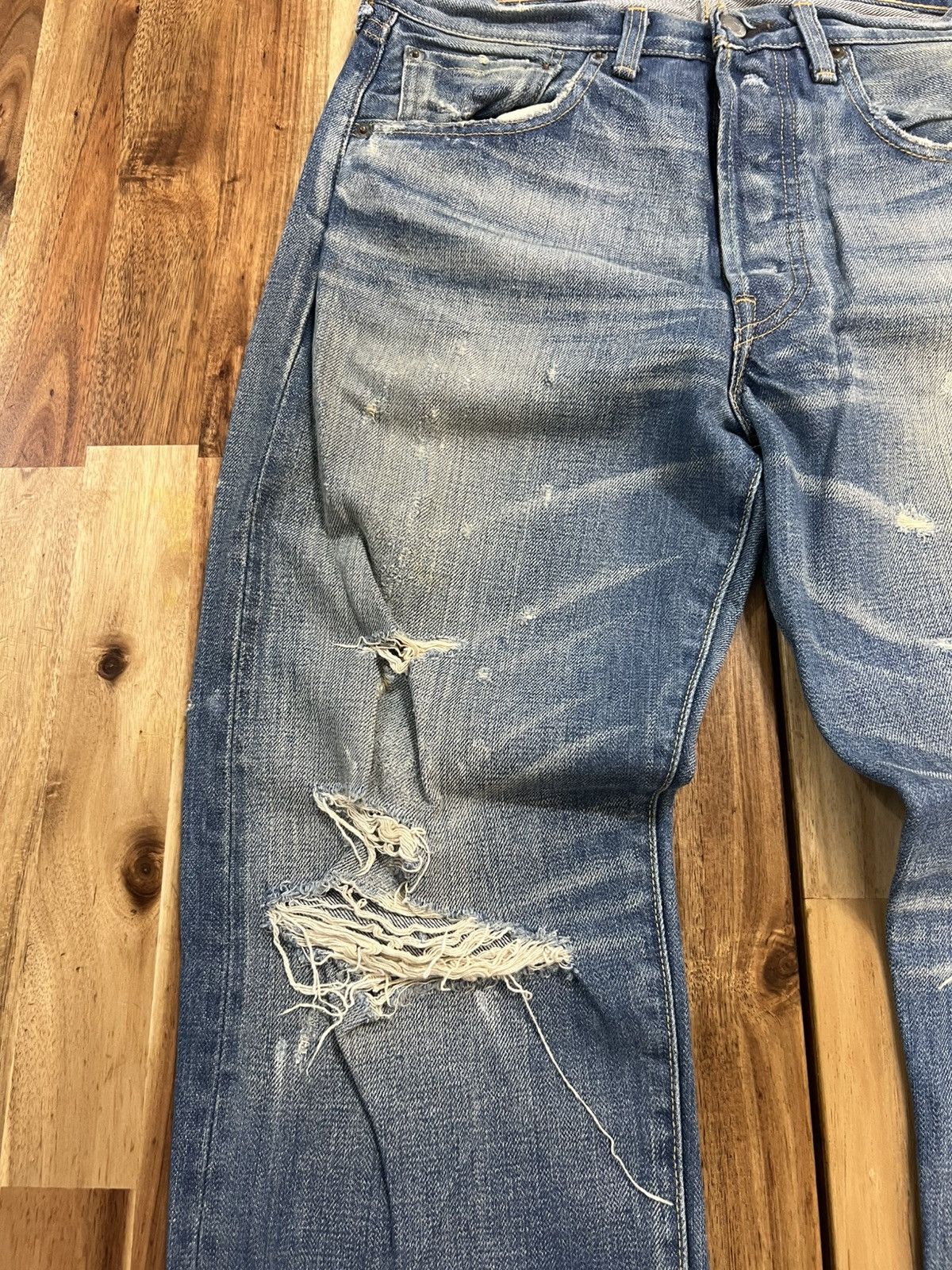 Levi's Vintage Levis 501 Big E Distressed Denim Jeans Size US 30 / EU 46 - 3 Thumbnail