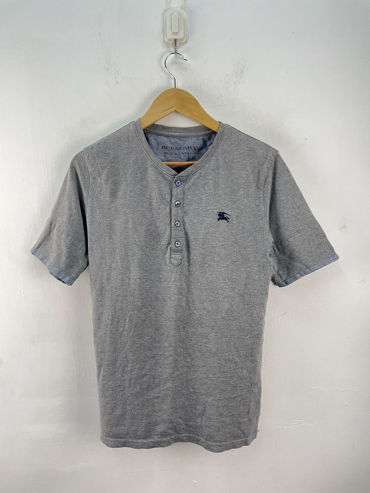 Burberry Vintage Burberry Tshirt Half Button Grey Size M Size US M / EU 48-50 / 2 - 1 Thumbnail
