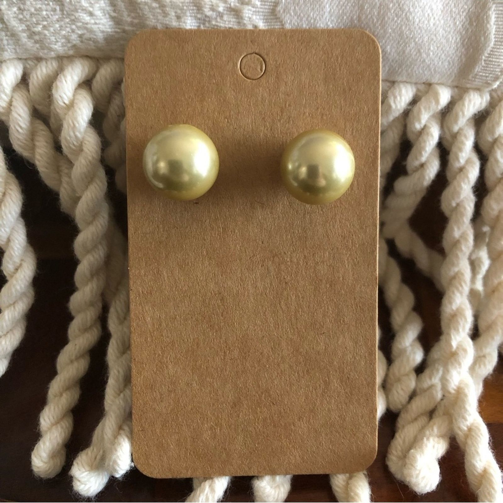 Vintage Vintage golden faux pearls pierced earrings Size ONE SIZE - 1 Thumbnail