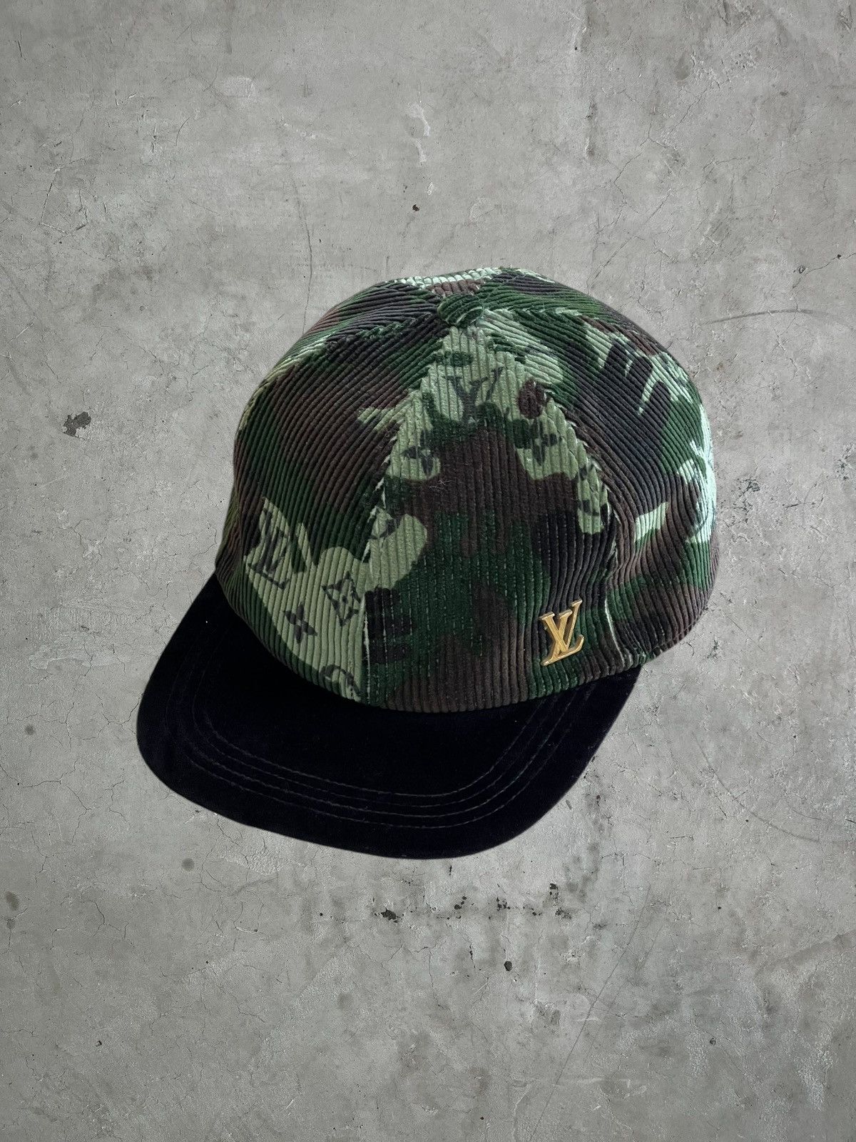 Louis Vuitton LV Camo Monogram Hat Size ONE SIZE - 2 Thumbnail