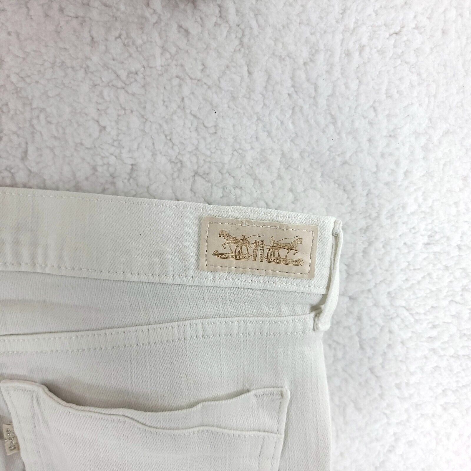 Levi's Levi's White Denim Capri Mid Rise Size 6 Jeans 29/18 Size 28" / US 6 / IT 42 - 3 Thumbnail