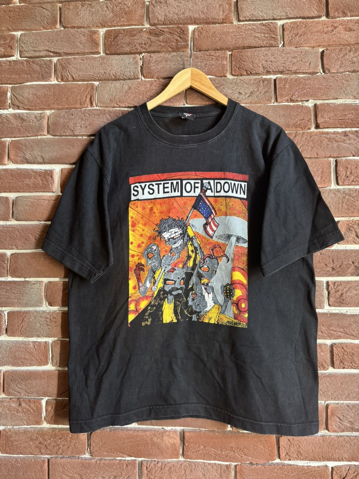 Band Tees Vintage 00s System Of A Down Mushroom Band T-shirt Nu Metal Size US L / EU 52-54 / 3 - 1 Thumbnail
