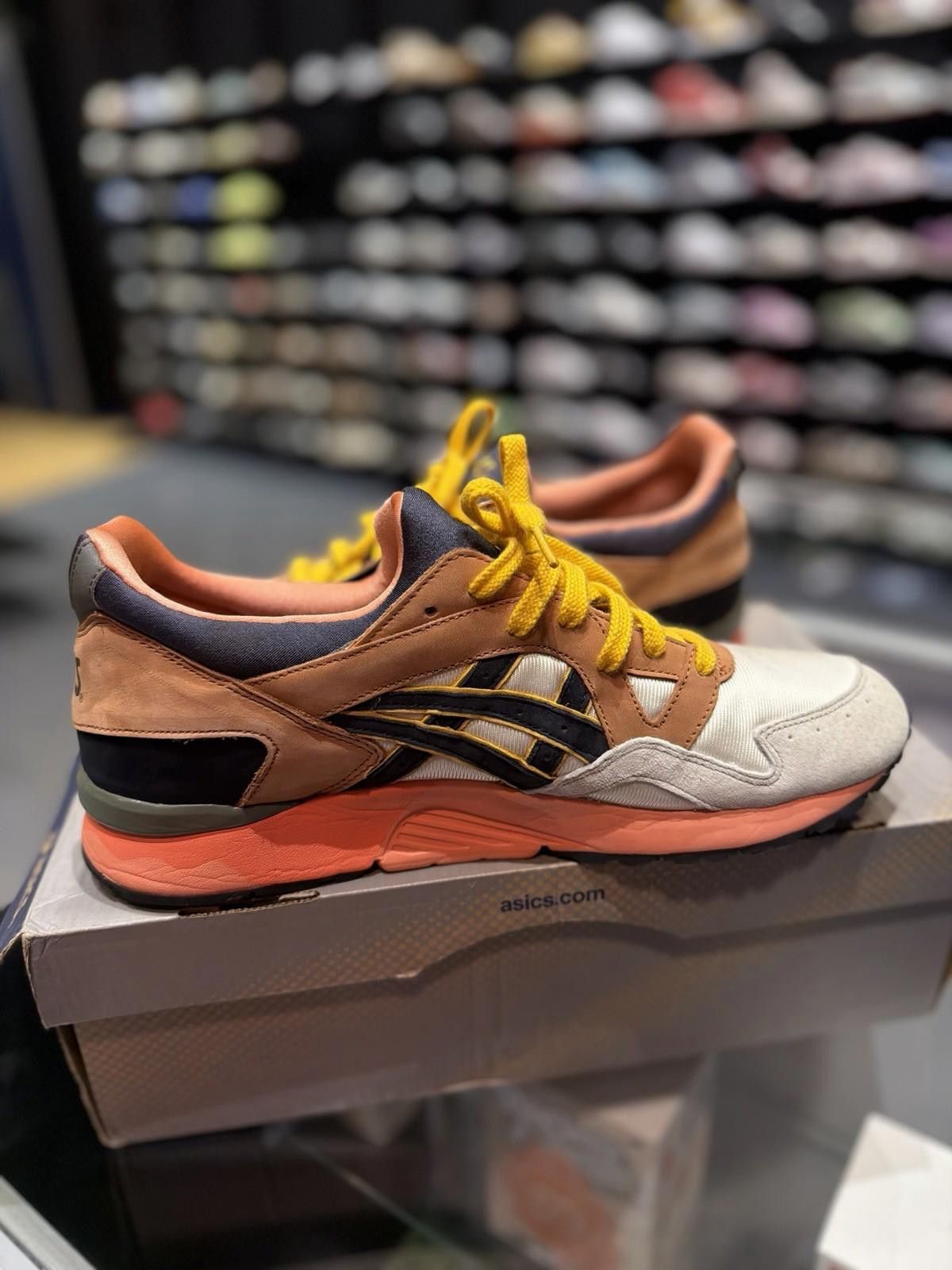 Asics ASICS GEL-Lyte V x Ubiq Midnight Bloom 2014 Size US Men’s 12 Size US 12 / EU 45 - 9 Thumbnail