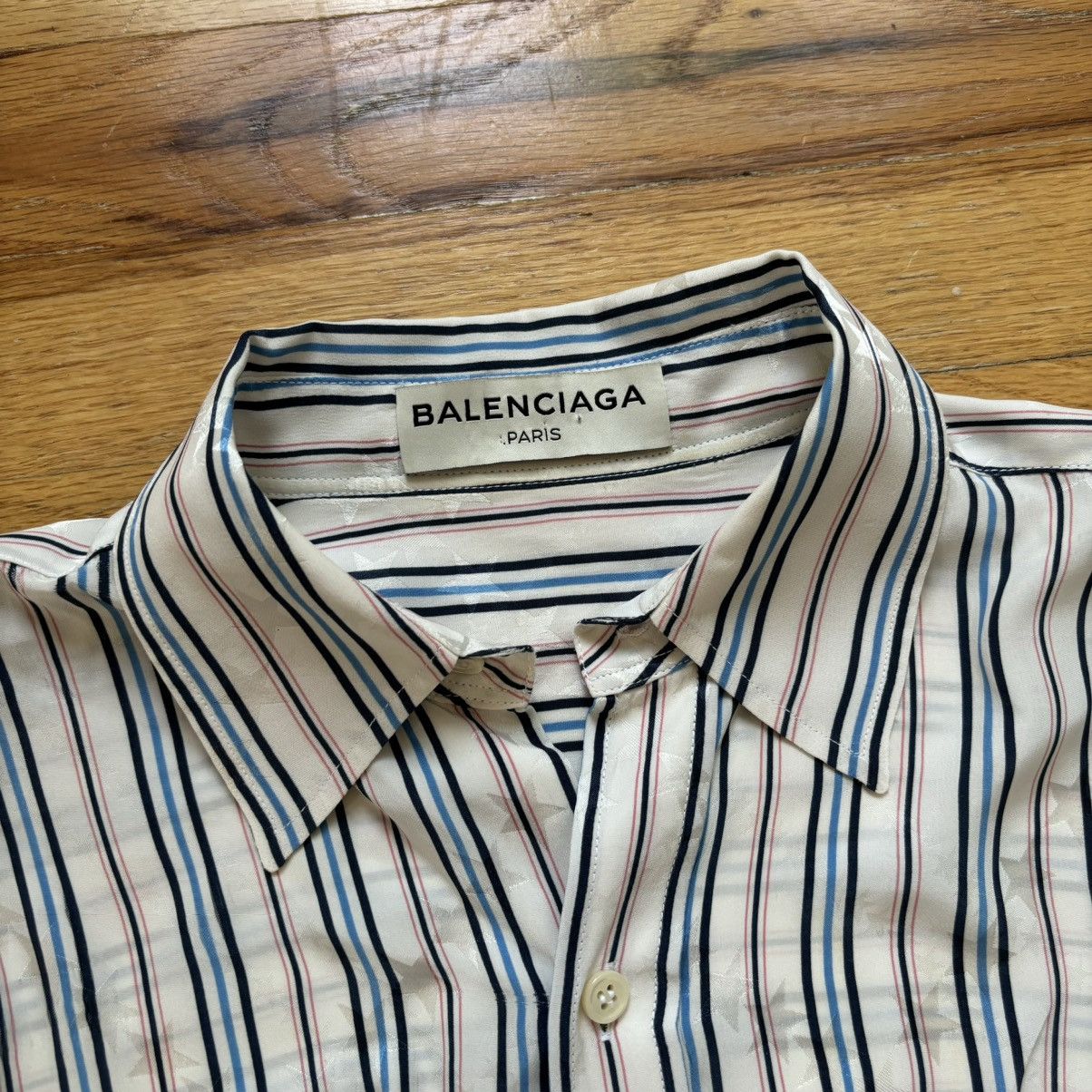 Balenciaga SS2017 Star-Embossed Striped Shirt Size US S / EU 44-46 / 1 - 3 Thumbnail
