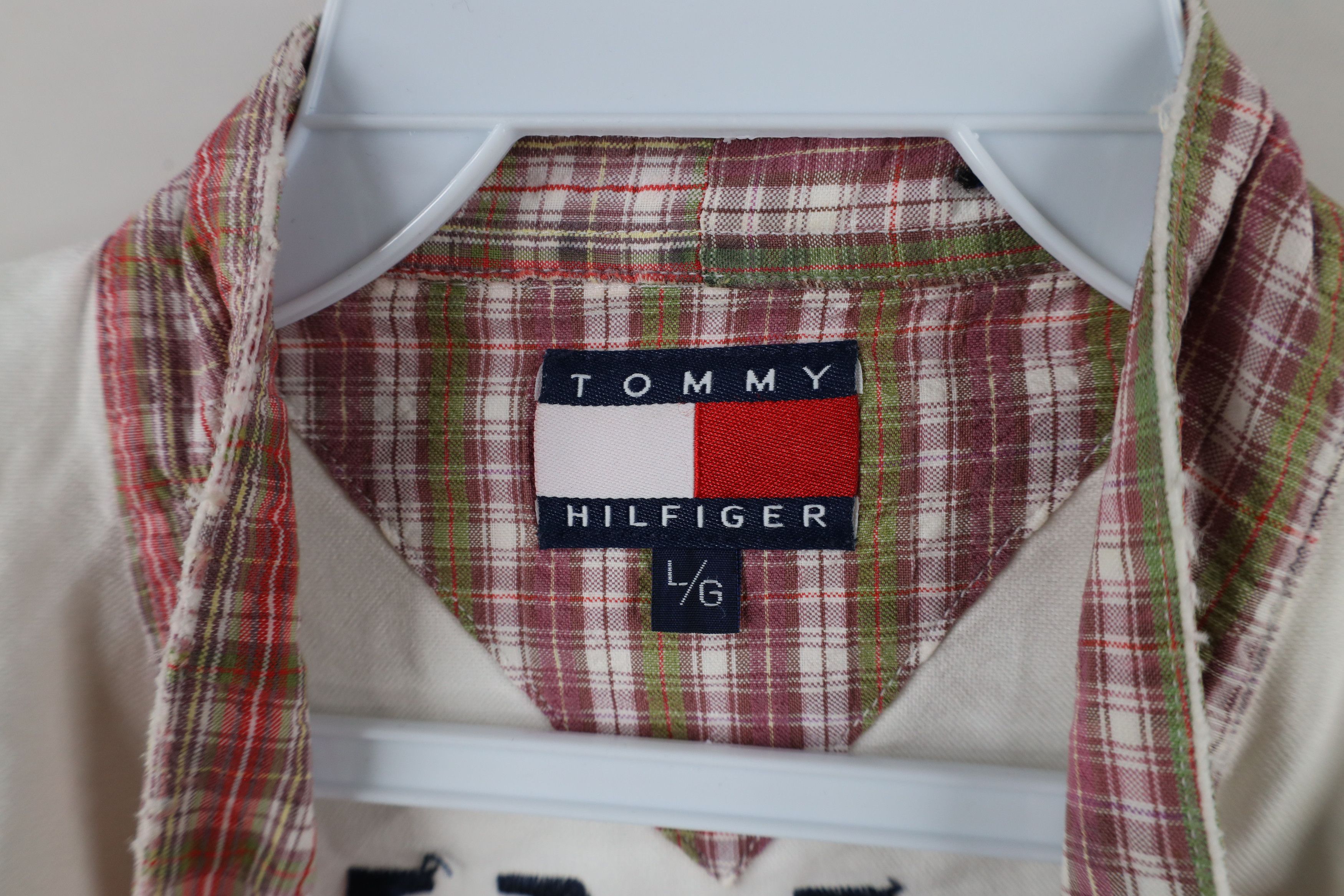 Tommy Hilfiger × Vintage Vintage 90s Tommy Hilfiger Big Logo Band Collar Button Shirt Size US L / EU 52-54 / 3 - 9 Thumbnail