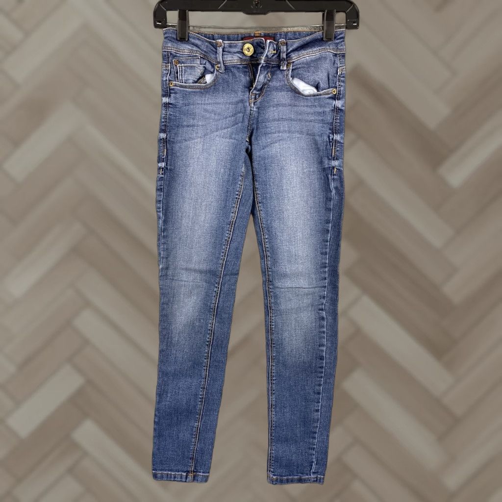 Bershka Zara Jeans Women's Size 2 Skinny Denim Blue Mid Rise Stretch 31-26 Belt Loops 5-Pocket Design Casual Adult Womens Size 26" / US 2 / IT 38 - 1 Thumbnail