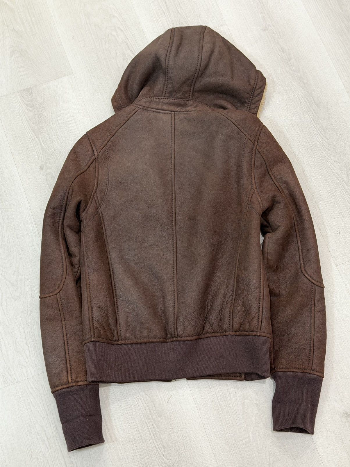 Ugg UGG Australia Genuine Soft Lambskin Shearling Bomber Jacket Size S / US 4 / IT 40 - 9 Thumbnail