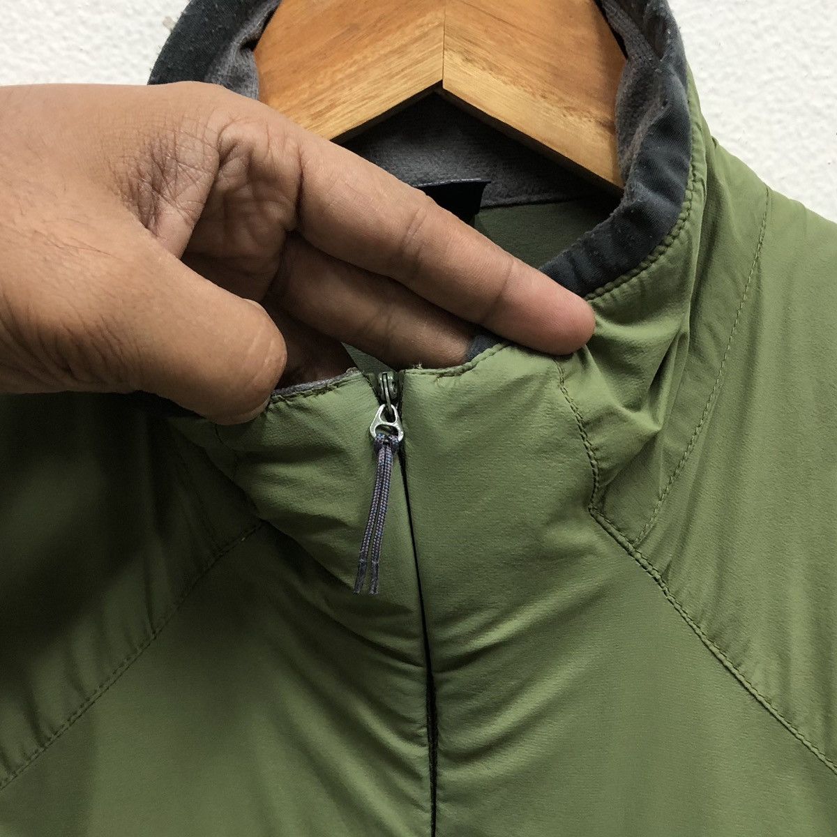 Montbell Montbell Thinsulate Micro Puff Nylon Jacket Mens Size US M / EU 48-50 / 2 - 8 Thumbnail