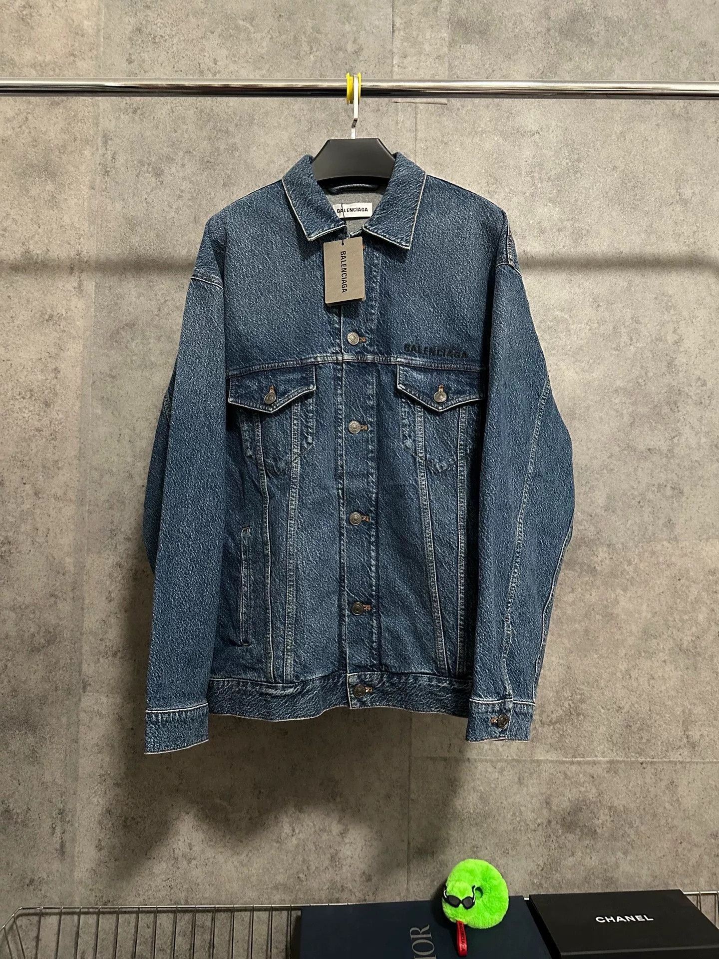 Balenciaga Balenciaga Embroidered Logo Denim Jacket Size US M / EU 48-50 / 2 - 1 Thumbnail