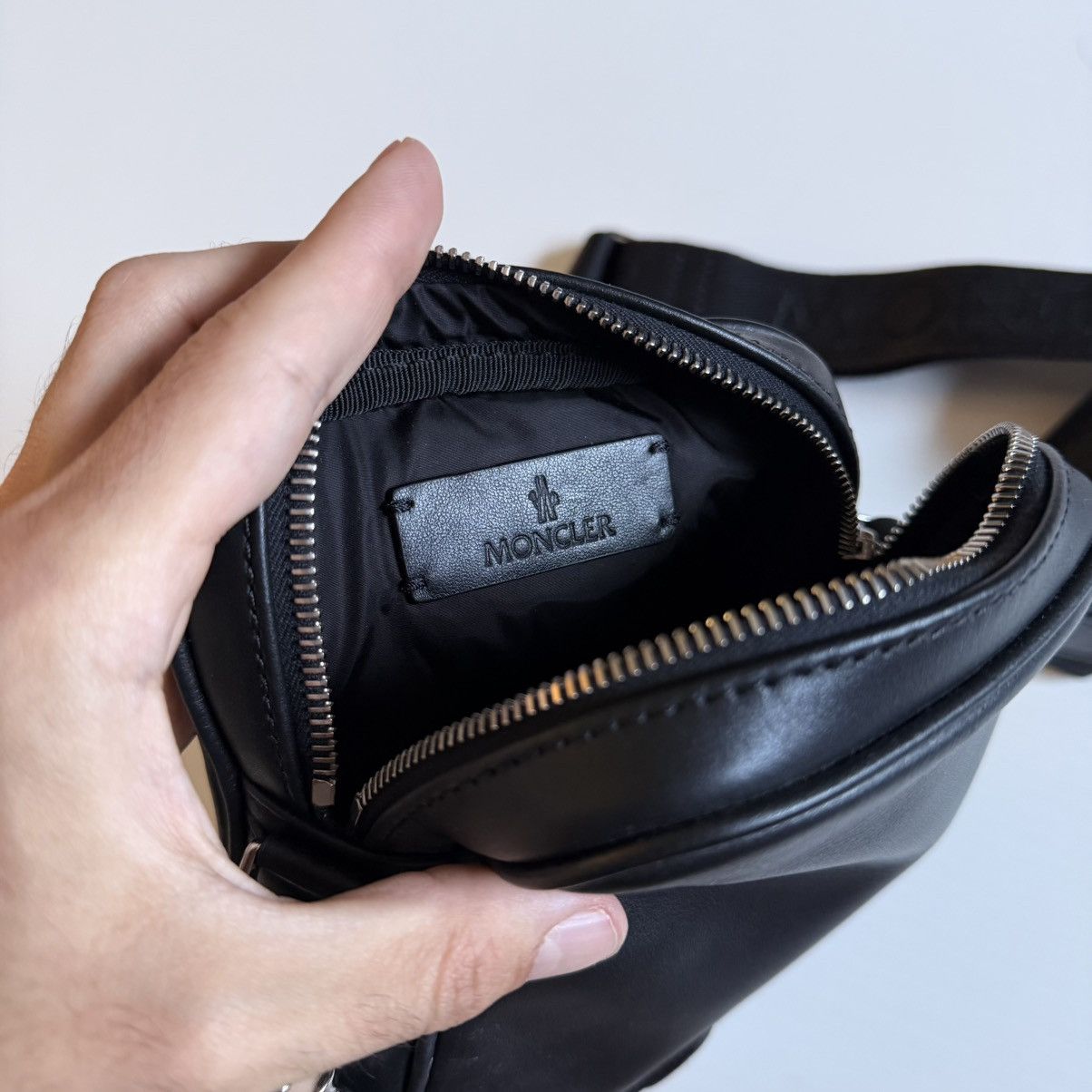 Moncler Moncler Leather Side Bag Size ONE SIZE - 7 Thumbnail