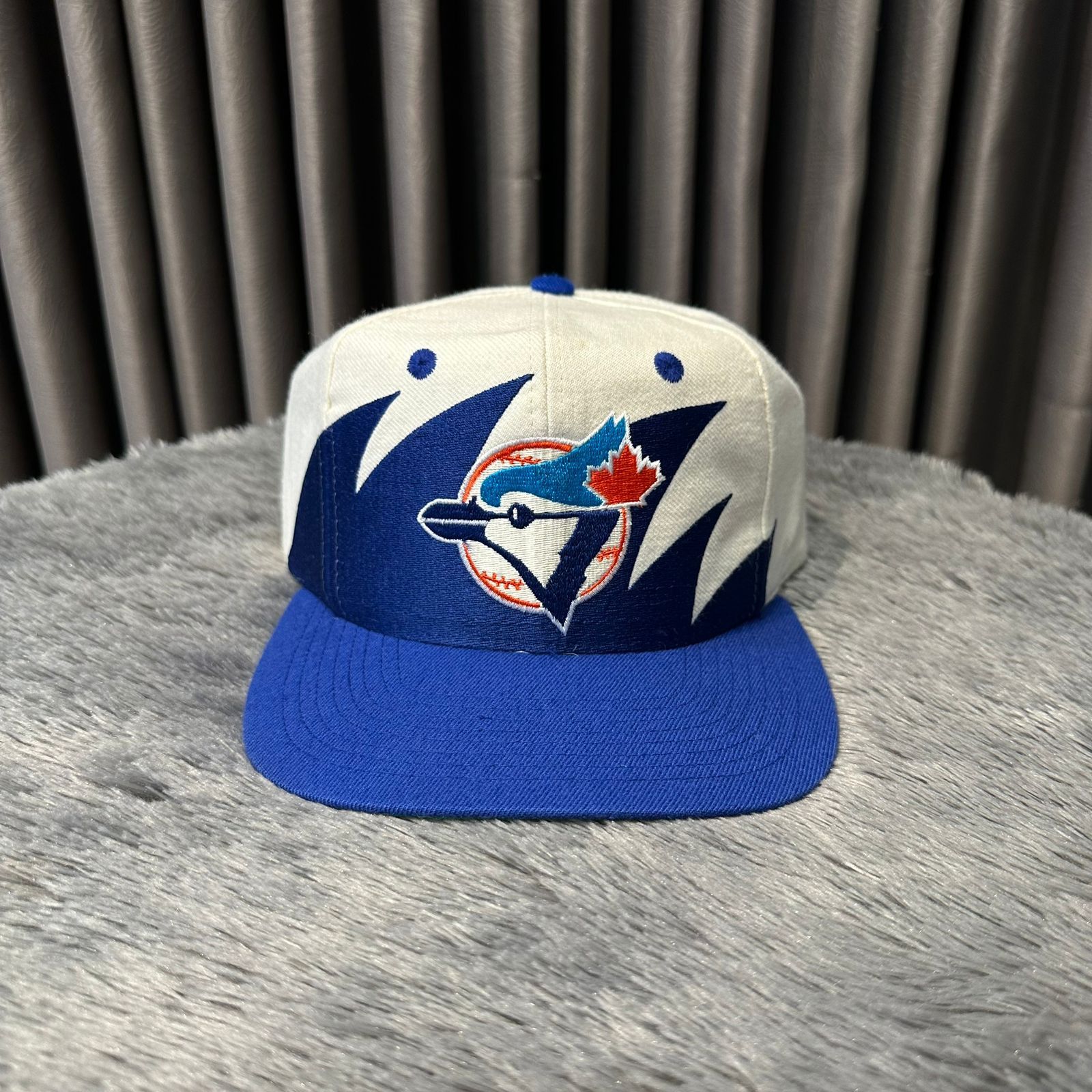 Logo Athletic × Vintage Rare Hat Toronto Blue Jays MLB Shark Tooth Hat Logo Athletic Size ONE SIZE - 1 Thumbnail