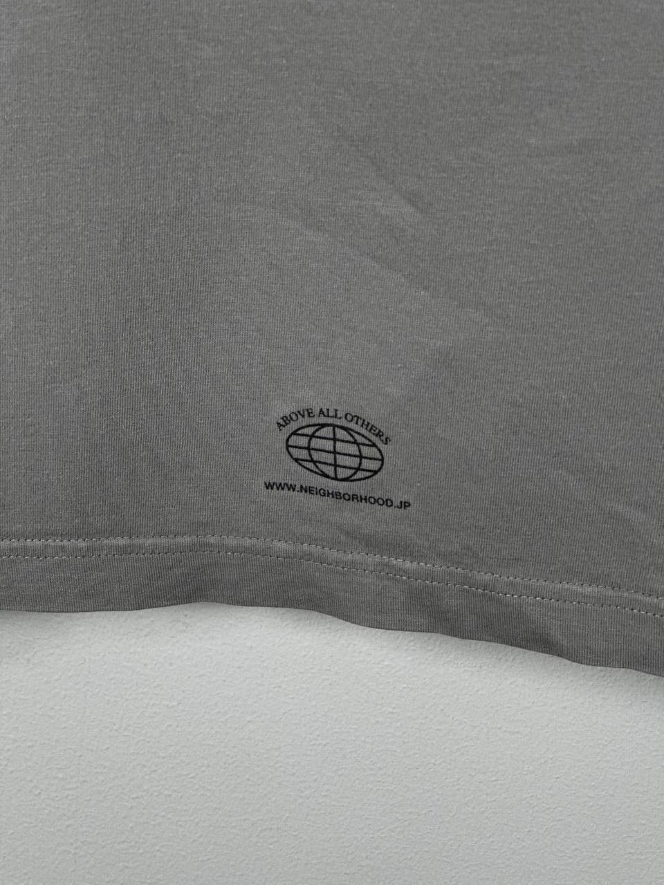 Neighborhood Neighborhood Grey Streetwear Big Logo T Shirt Size US L / EU 52-54 / 3 - 17 Thumbnail