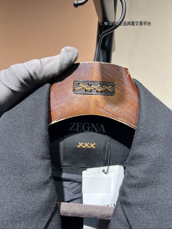 Ermenegildo Zegna Zegna Men's Solid Single. Size US S / EU 44-46 / 1 - 1 Thumbnail