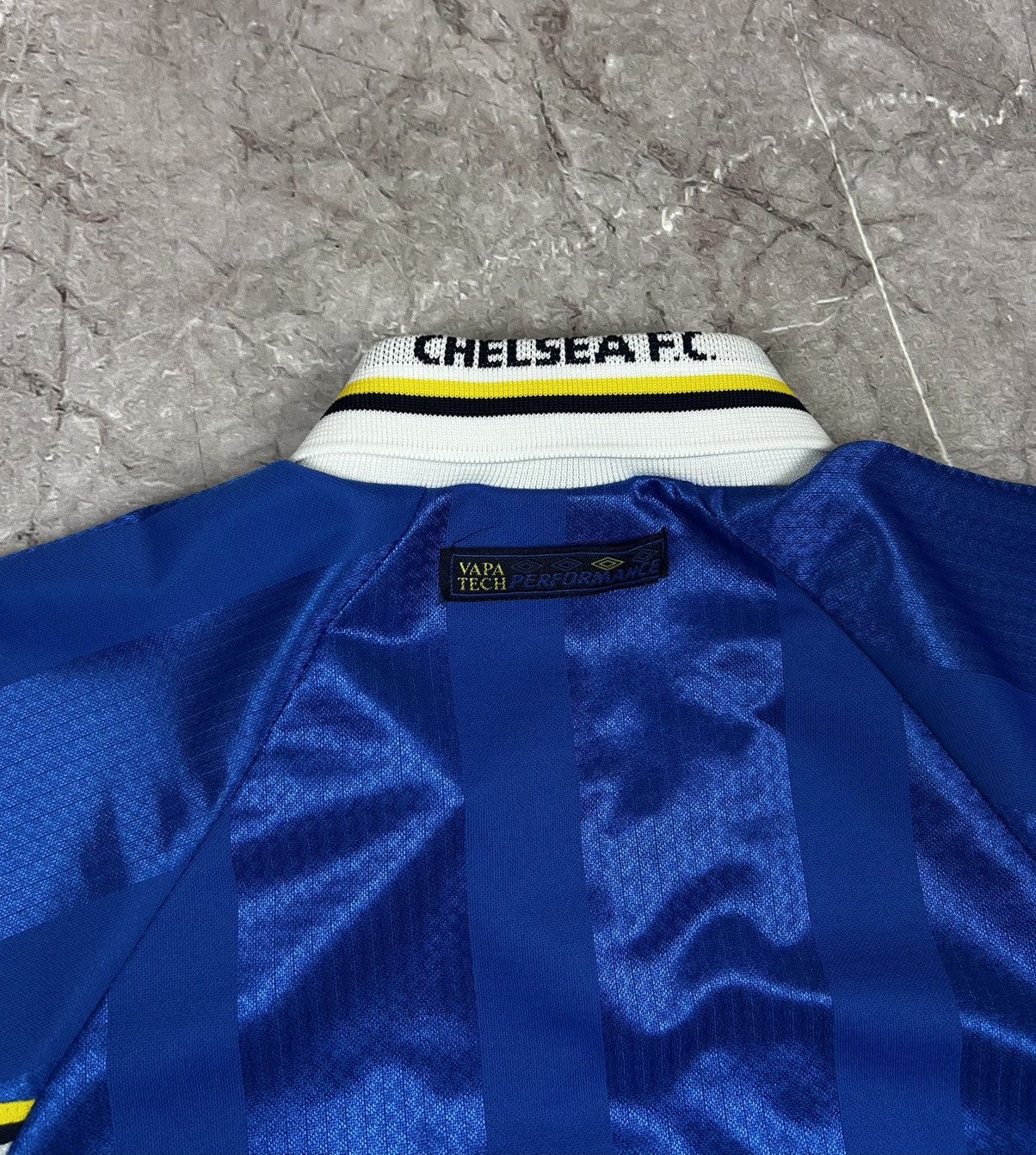 Umbro Chelsea Umbro 1997 1999 jersey vintage soccer retro home Size US XL / EU 56 / 4 - 4 Thumbnail