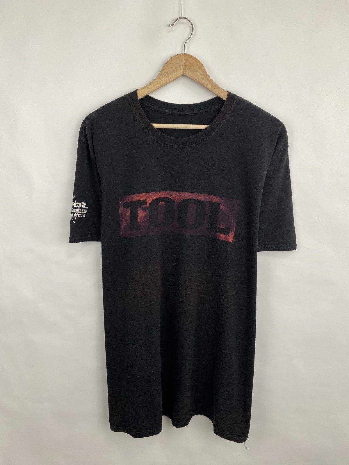 Band Tees Tool Los Angeles California 2019 T-Shirt Rare Retro Hype Y2K Size US L / EU 52-54 / 3 - 4 Thumbnail