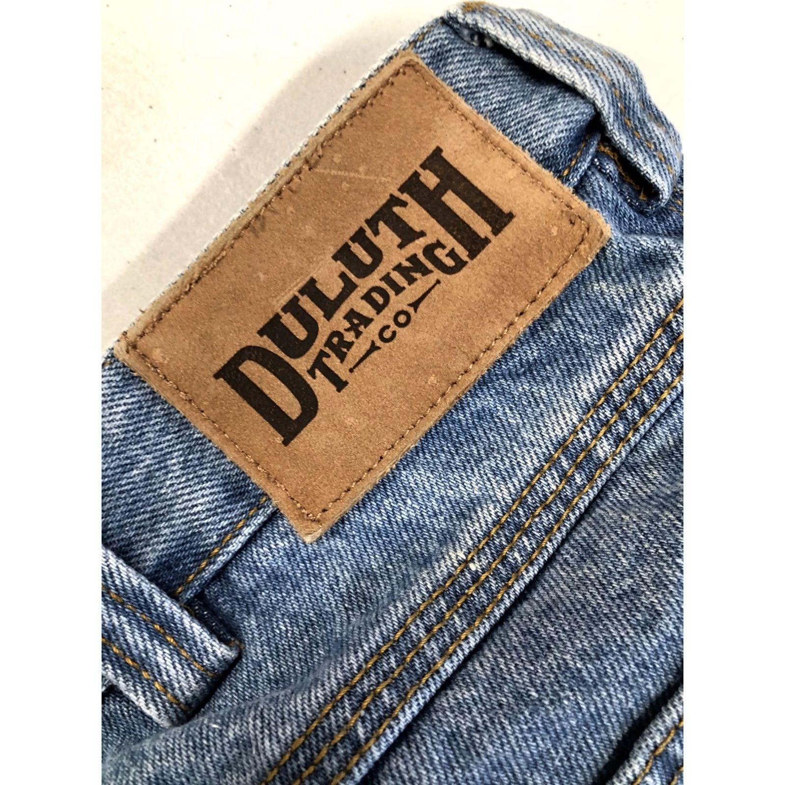 Duluth Trading Company Duluth Trading Jeans 37 x 29 Relaxed Fit Work Casual Reinforced Pocket Light Wsh Blue Cotton Mens Size US 37 - 6 Thumbnail