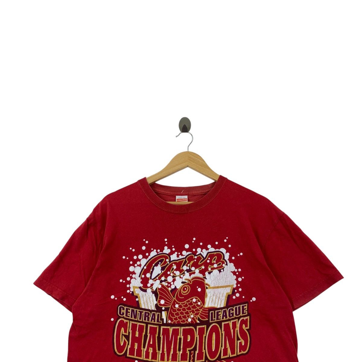 Vintage CARP CENTRAL LEAGUE CHAMPIONS 2016 Tee Shirt Top Japan Size US L / EU 52-54 / 3 - 2 Thumbnail