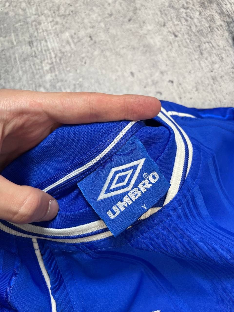 Vintage Vintage 90s Umbro Chelsea Youth Flo Jersey T-Shirt Y2K Size US XS / EU 42 / 0 - 5 Thumbnail