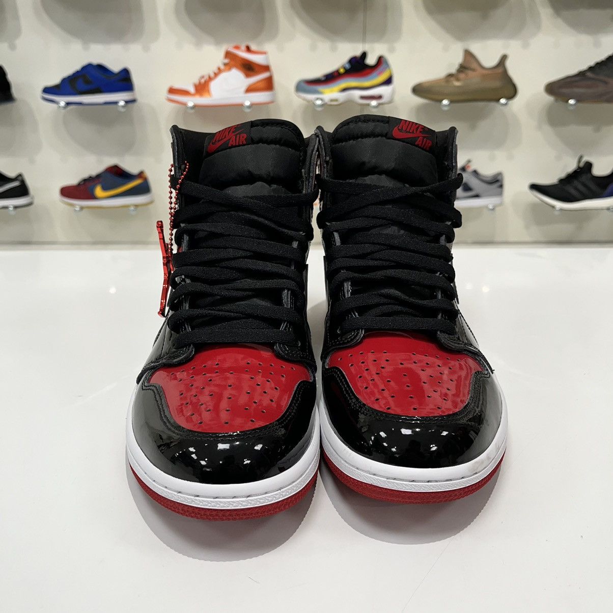 Nike Air Jordan 1 Retro High OG Patent Bred Size US 11 / EU 44 - 8 Thumbnail