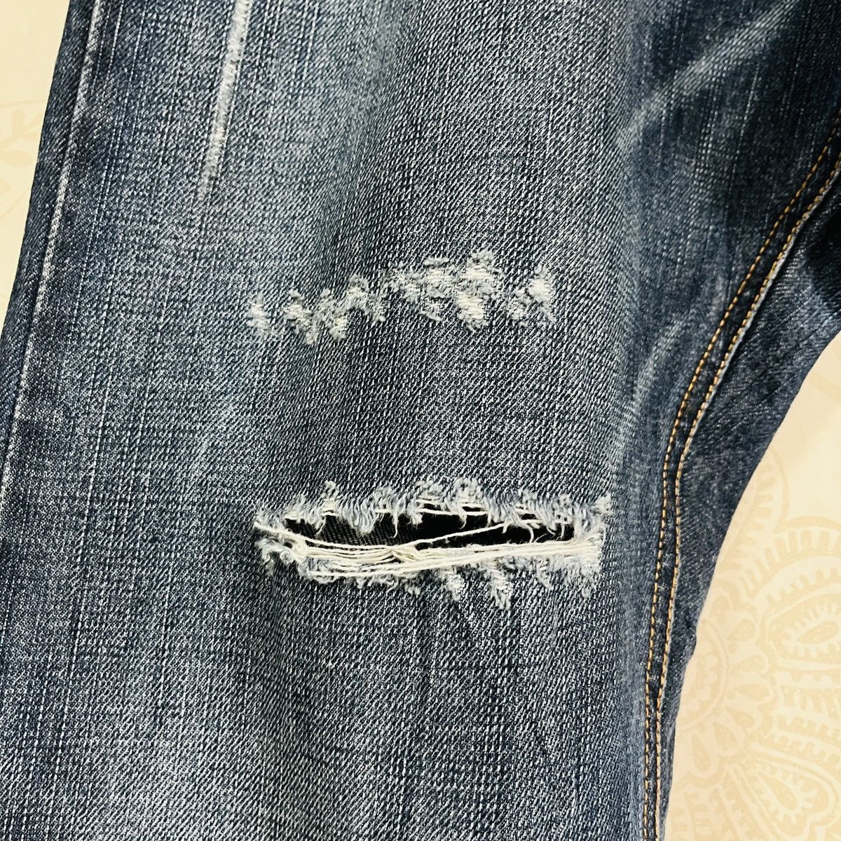 Black Label × Burberry × Vintage Burberry Black Label Distressed Denim Jeans Size US 34 / EU 50 - 9 Thumbnail