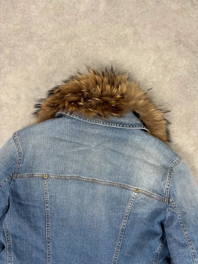 Dolce & Gabbana AW2005 Dolce & Gabbana Blue Denim Distressed Fur-Collar Jacket Size S / US 4 / IT 40 - 6 Thumbnail