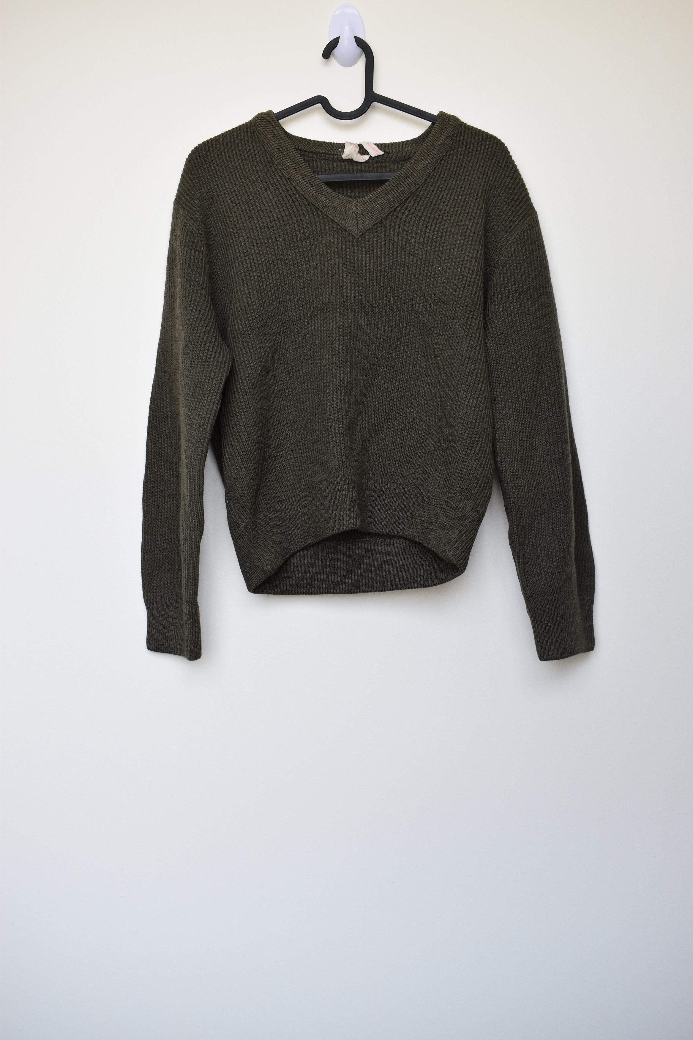 Vintage Vintage 1982 French Military MilSurp Wool Knit Sweater Size US S / EU 44-46 / 1 - 1 Thumbnail