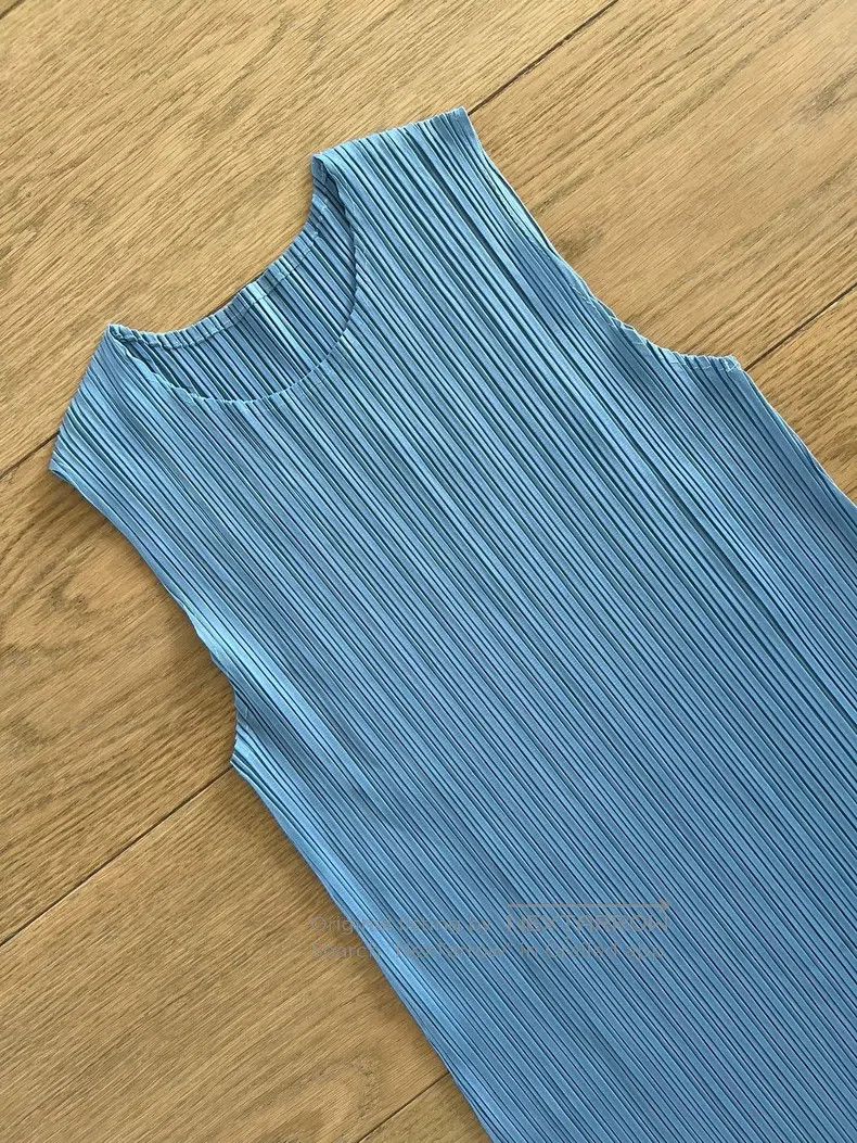 Issey Miyake Issey Miyake size:one size Haze Blue Pleated Sleeveless Dr Size XXS / US 00 / IT 34 - 3 Thumbnail