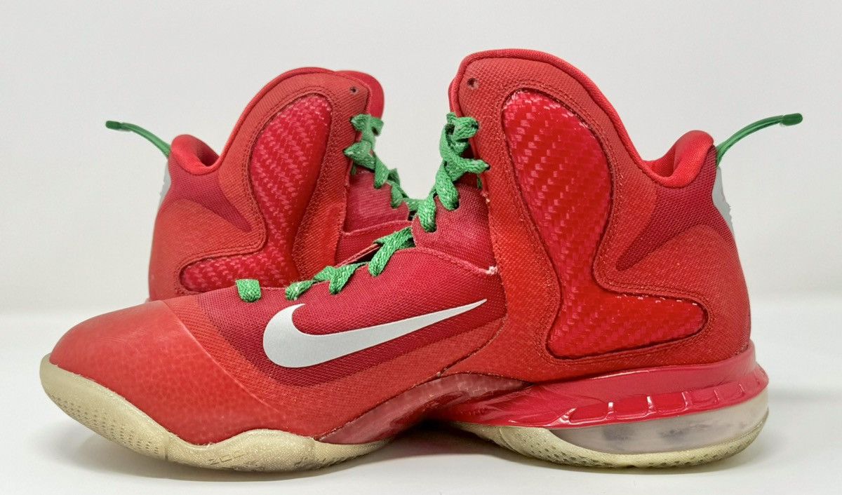 Nike × Vintage Nike LeBron IX 9 Christmas 469764-602 size 9.5 Size US 9.5 / EU 42-43 - 7 Thumbnail