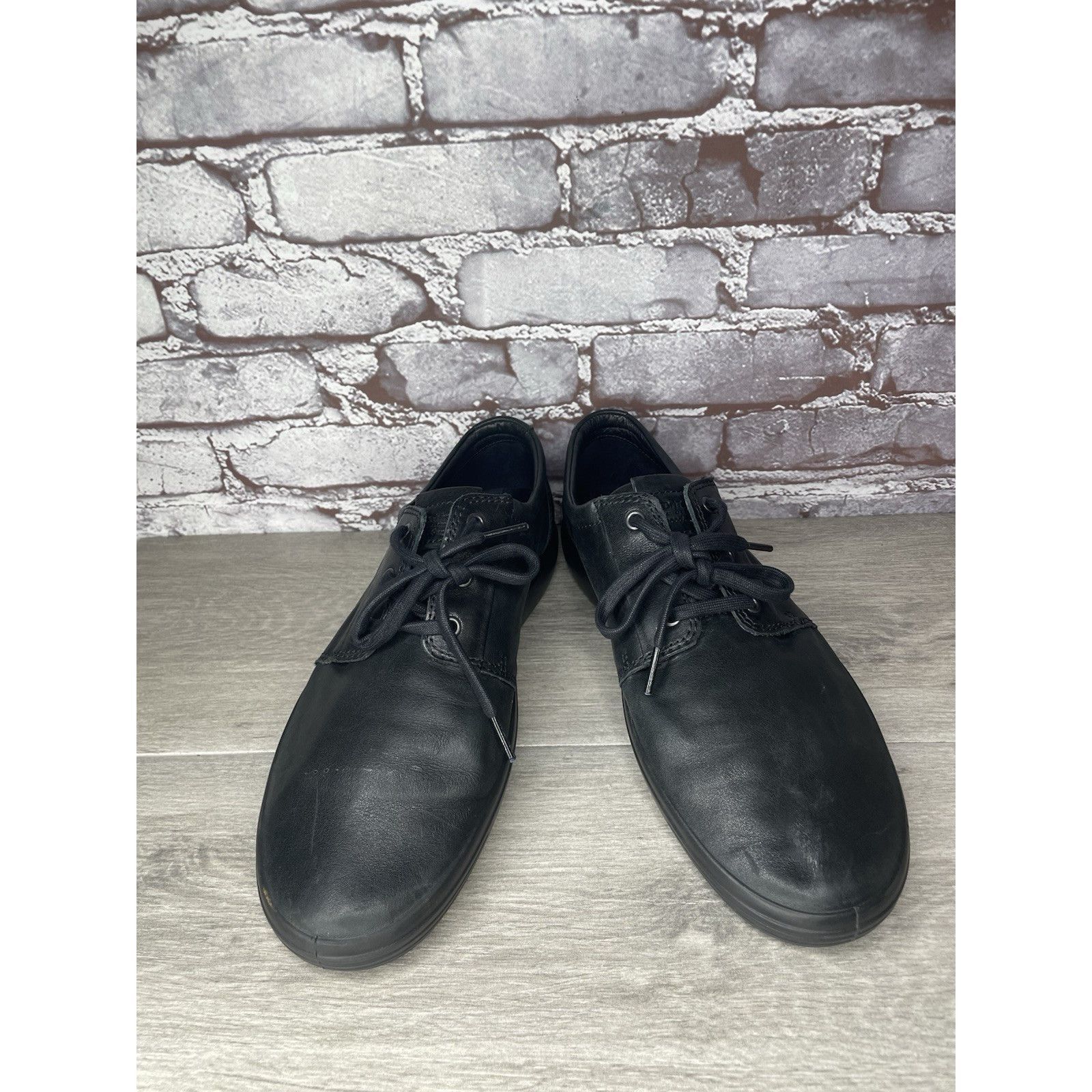 Ecco ECCO Danish Design Black Leather Triple Black Casual Sneaker Size US 10 / EU 43 - 13 Thumbnail