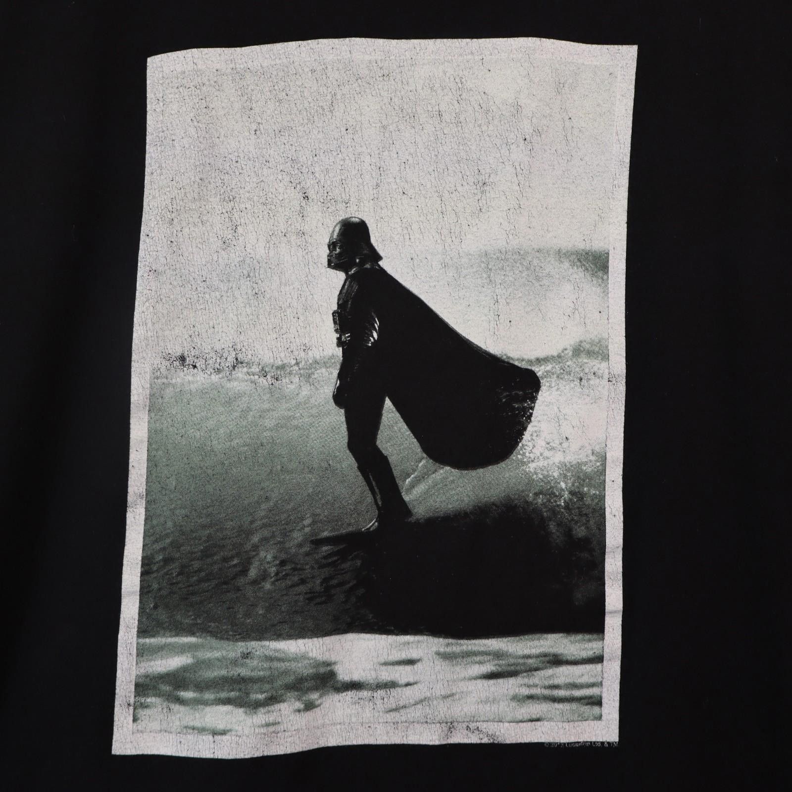 Gap GAP Star Wars 2013 Shirt Men Medium Surfing Vader Rare Size US M / EU 48-50 / 2 - 1 Thumbnail
