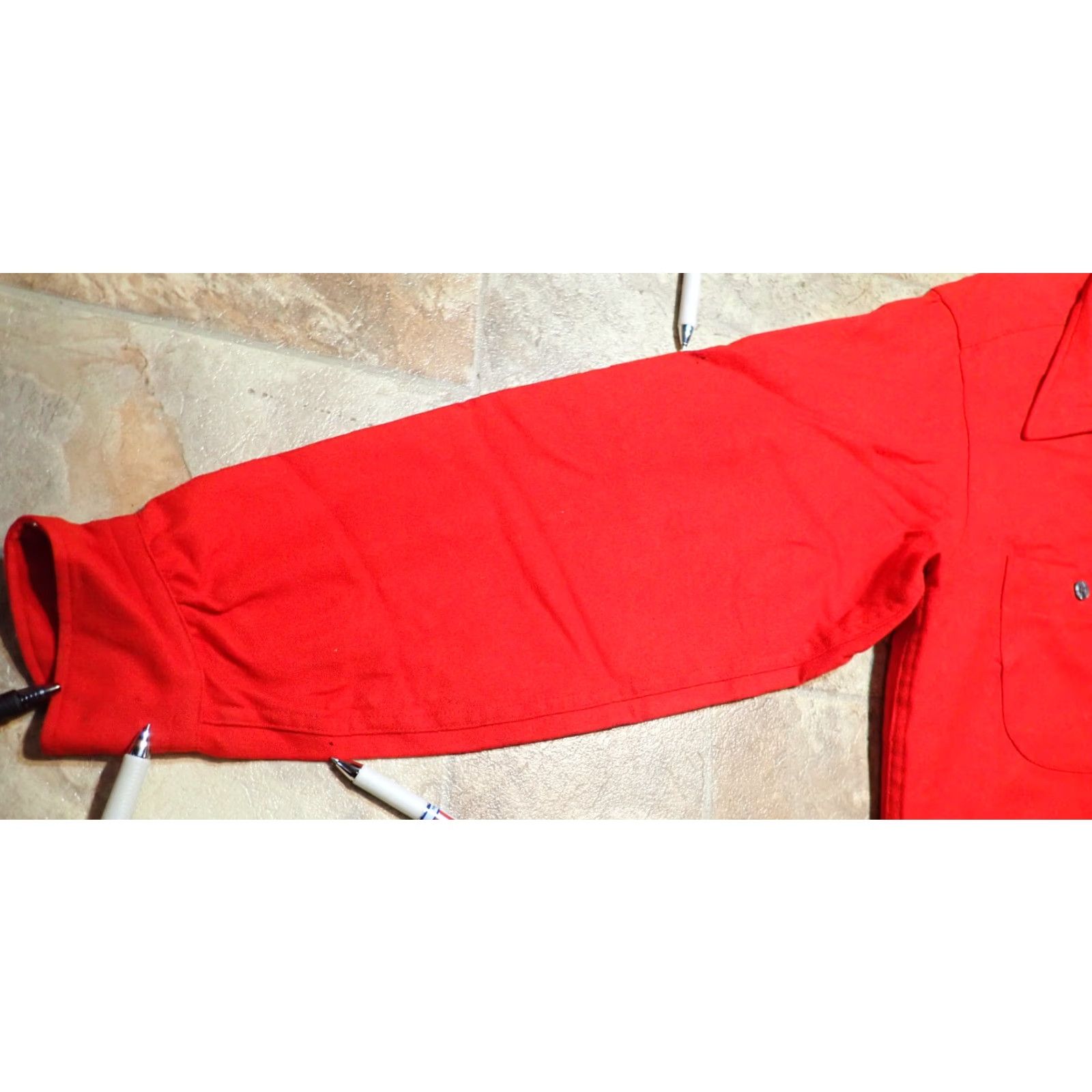 Pendleton Pendleton Vintage Loop Collar Shirt Men's Large Solid Red 100% Virgin Wool USA Classic Mad Man Fashion Size US L / EU 52-54 / 3 - 7 Thumbnail