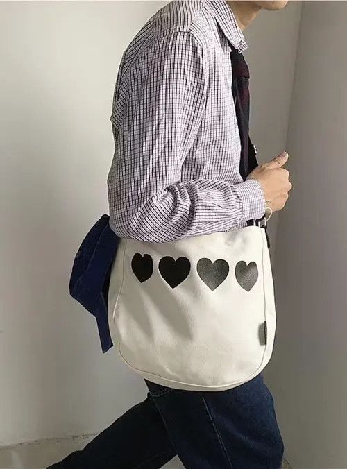 Japanese Brand Fashion heart print shoulder bag messenger bag Size ONE SIZE - 1 Thumbnail