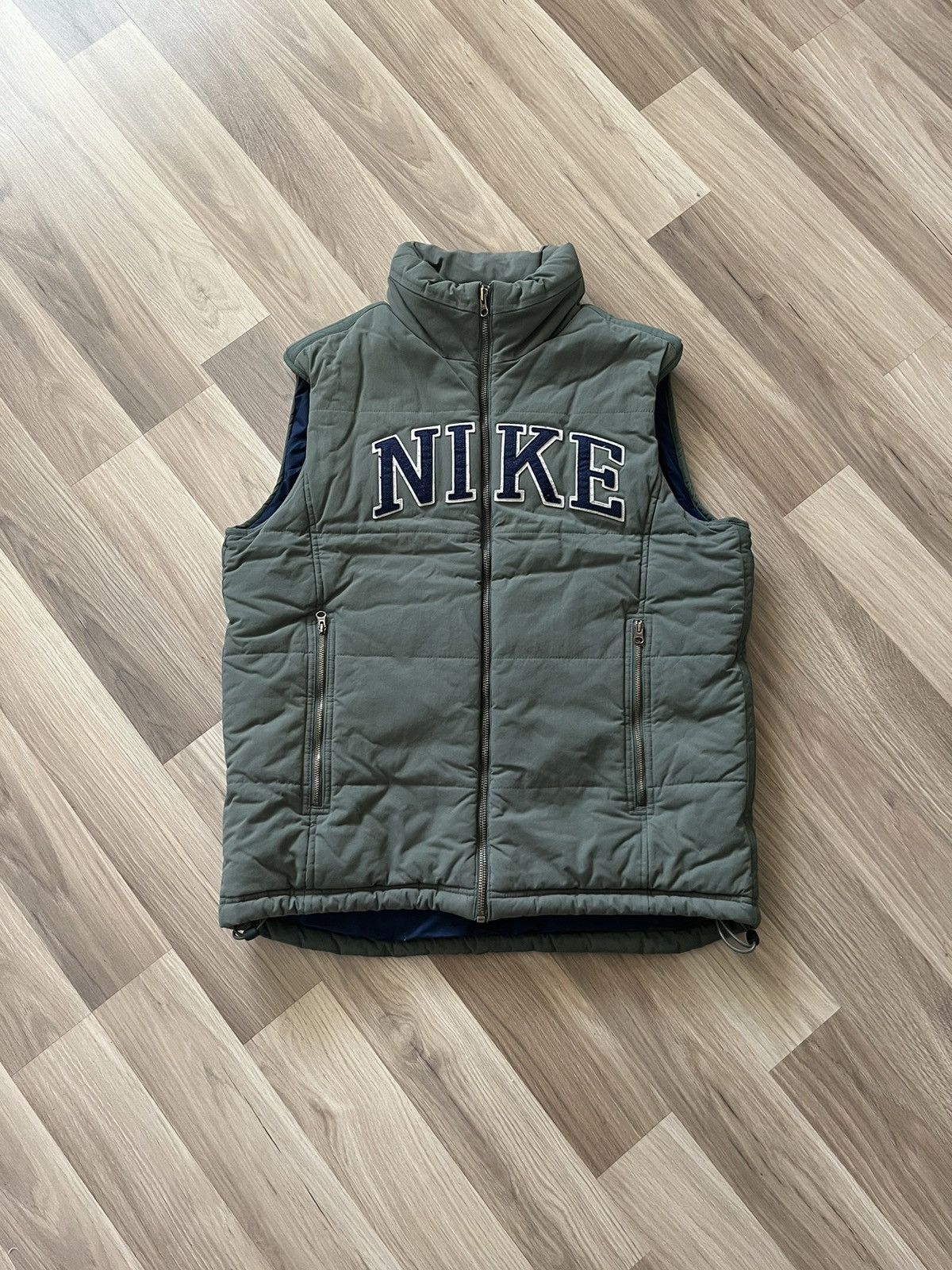 HYPE Vintage Y2K Nike Vest Spell Out Logo
