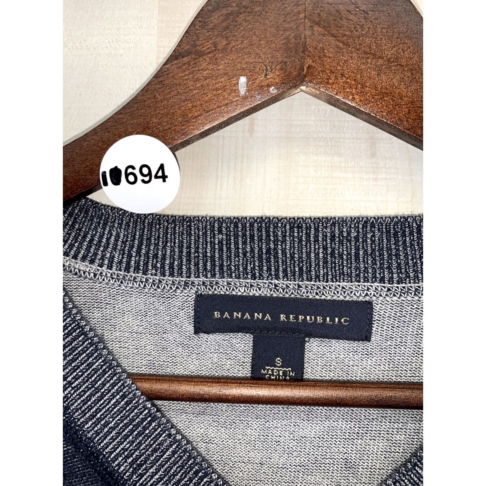 Banana Republic VINTAGE Banana Republic Mens Heather Blue Argyle Knit V Neck Sweater Mens Small-10694 Size US S / EU 44-46 / 1 - 2 Thumbnail