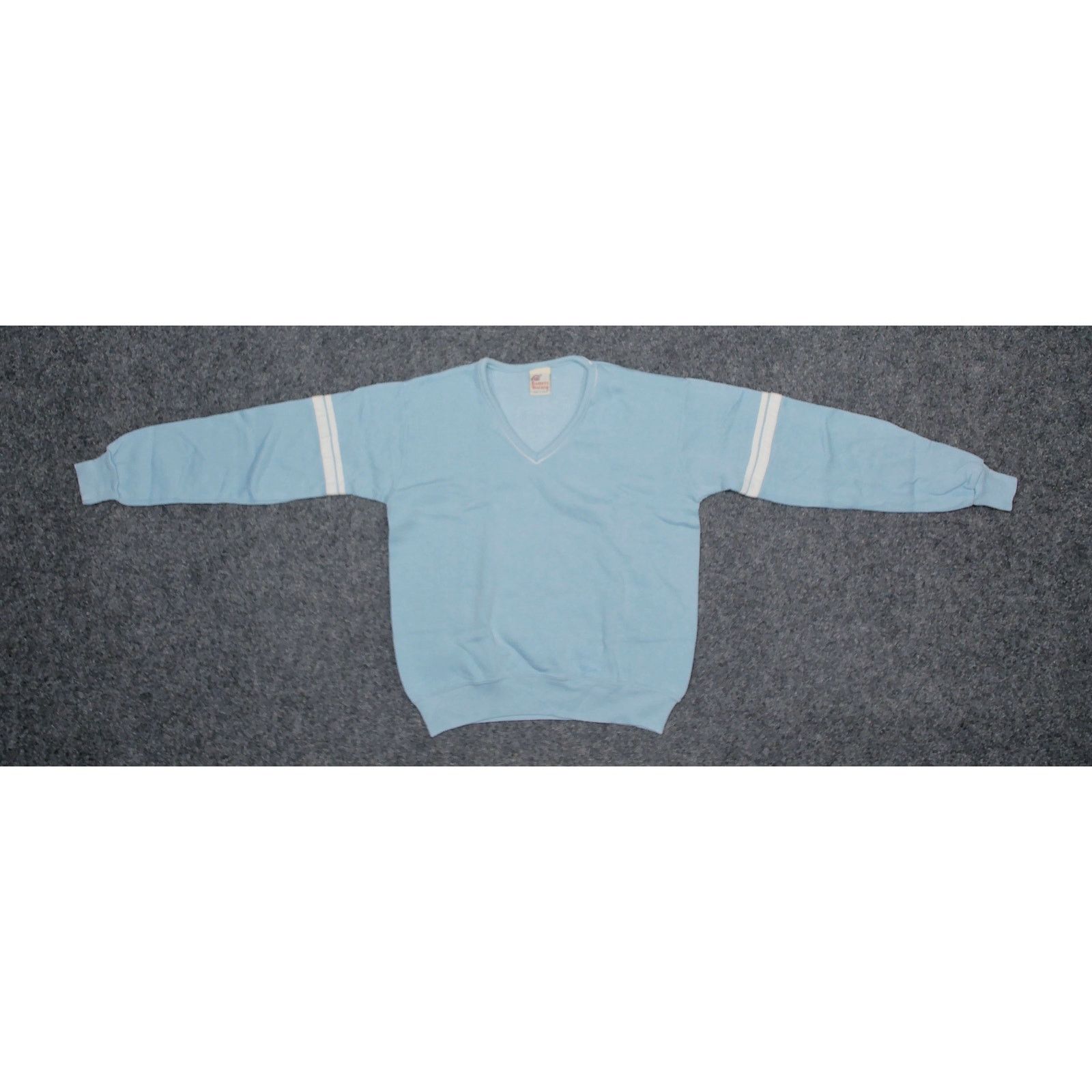 Vintage Bassett-Walker 80s USA Made Striped Sleeve Baby Blue V-Neck Size M / US 6-8 / IT 42-44 - 5 Thumbnail