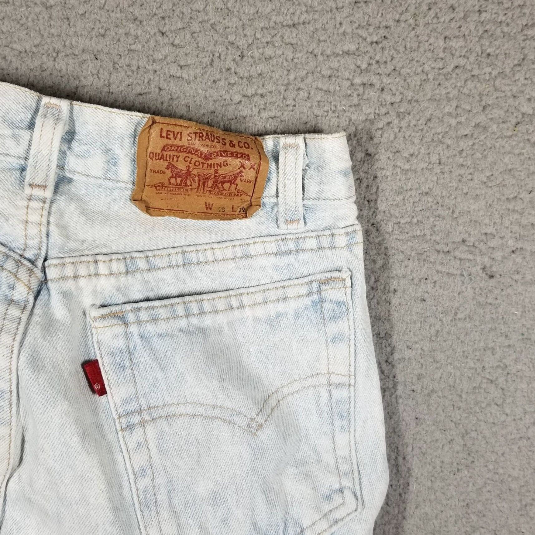 Levi's VINTAGE Levi's 701 Student Jeans 28x32 Button Fly Light Acid Wash Classic Straight Mid Rise Made in USA Mens Size US 28 / EU 44 - 3 Thumbnail