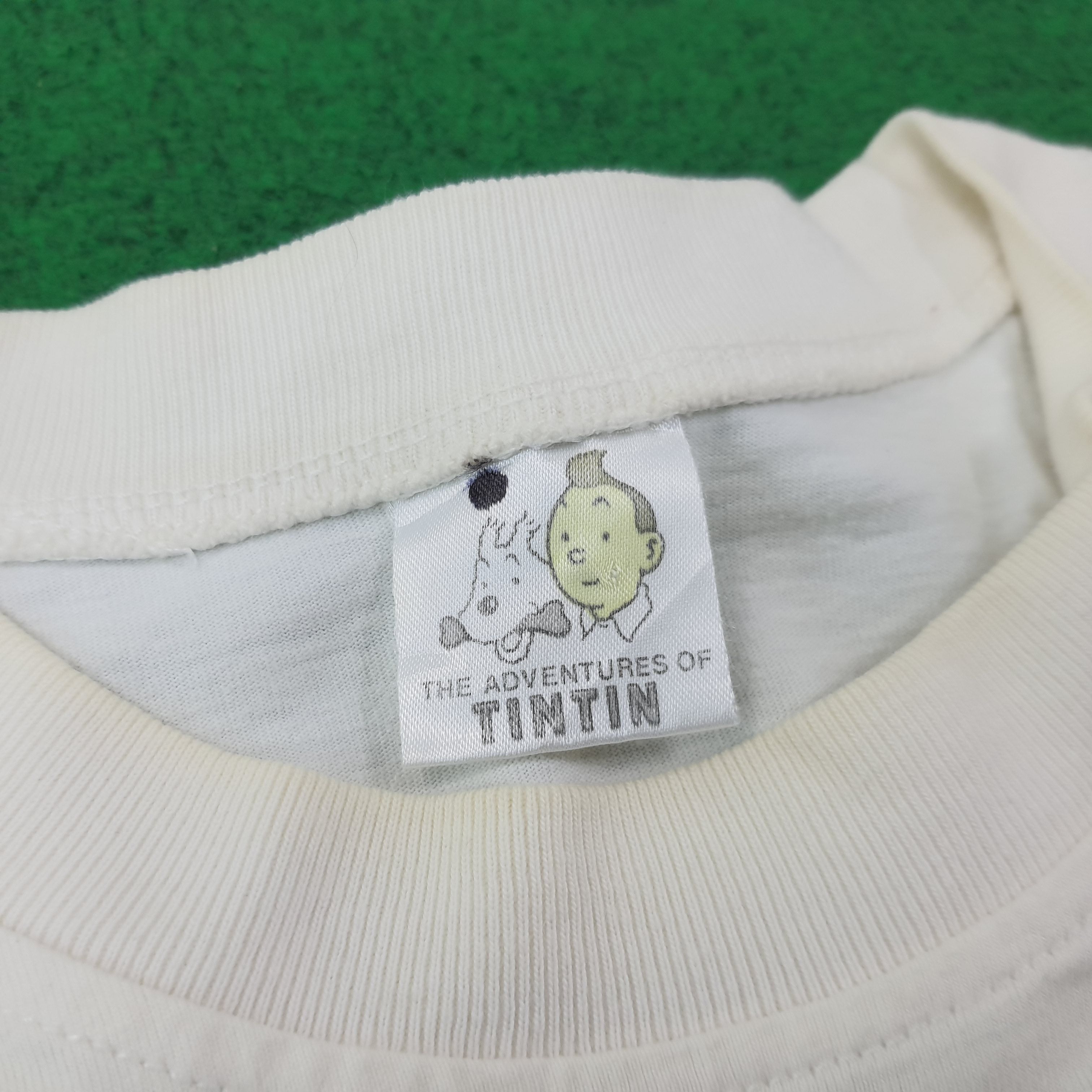Vintage Vintage Adventure of TinTin and the Picaros Tshirt C249N73 Size US M / EU 48-50 / 2 - 5 Thumbnail