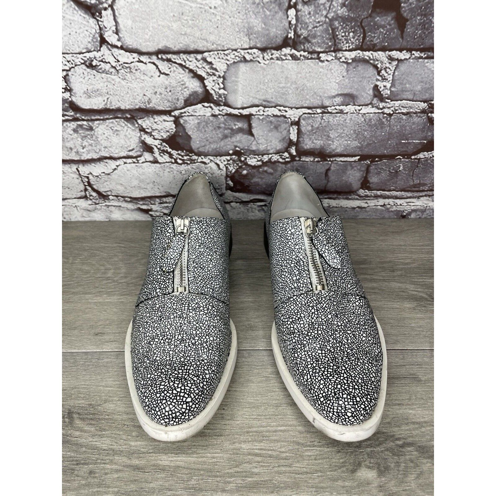 Miista Miista London Black White Leather Cracked Print Center Zip S Size US 8.5 / IT 38.5 - 13 Thumbnail