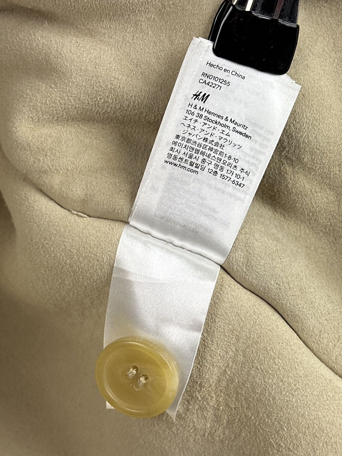 H&M × Maison Margiela Maison Margiela x H&M Reversed Shearling Coat Re-edition Size US L / EU 52-54 / 3 - 18 Thumbnail