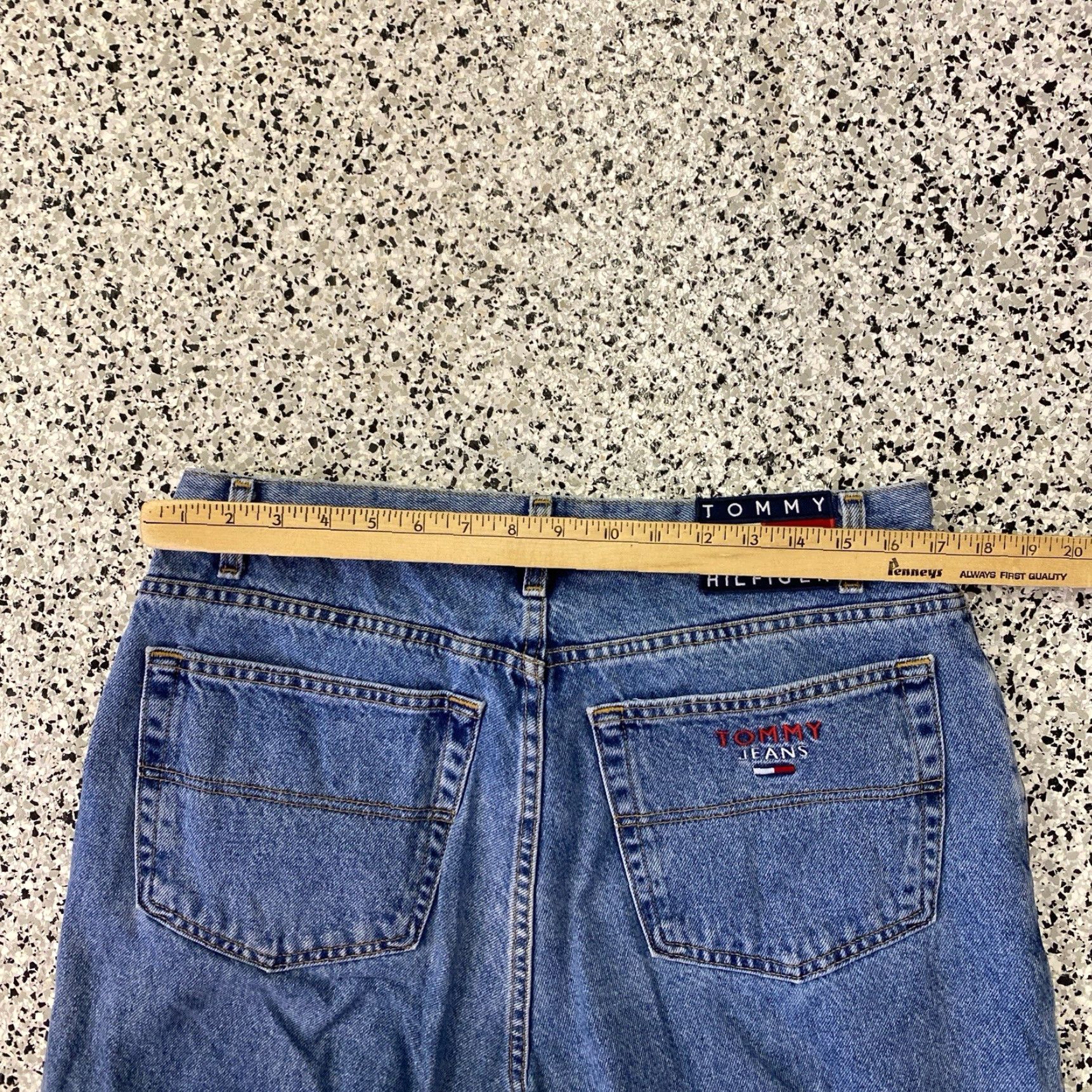 Tommy Hilfiger VINTAGE Tommy Hilfiger Jeans Freedom USA Made 90s Denim 36x34 Mens Regular Blue Jeans Size US 36 / EU 52 - 6 Thumbnail