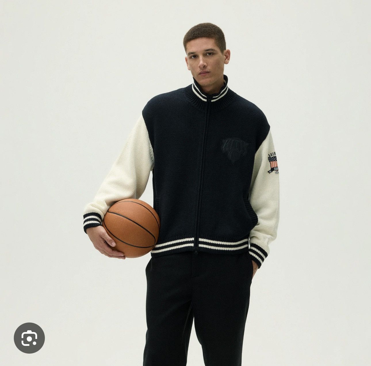 Avirex × Kith Kith knicks avirex wyona full zip sweater black Size US L / EU 52-54 / 3 - 3 Thumbnail