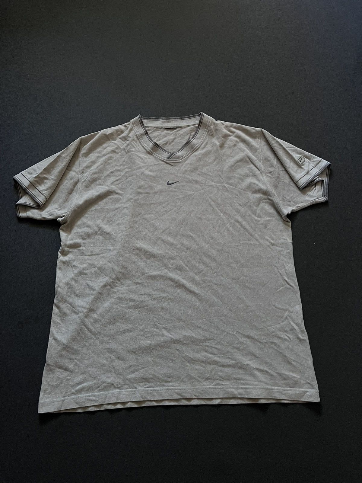 Nike × Vintage 90s Vintage Nike Center Swoosh Beige V-Neck T-Shirt Size US M / EU 48-50 / 2 - 1 Thumbnail