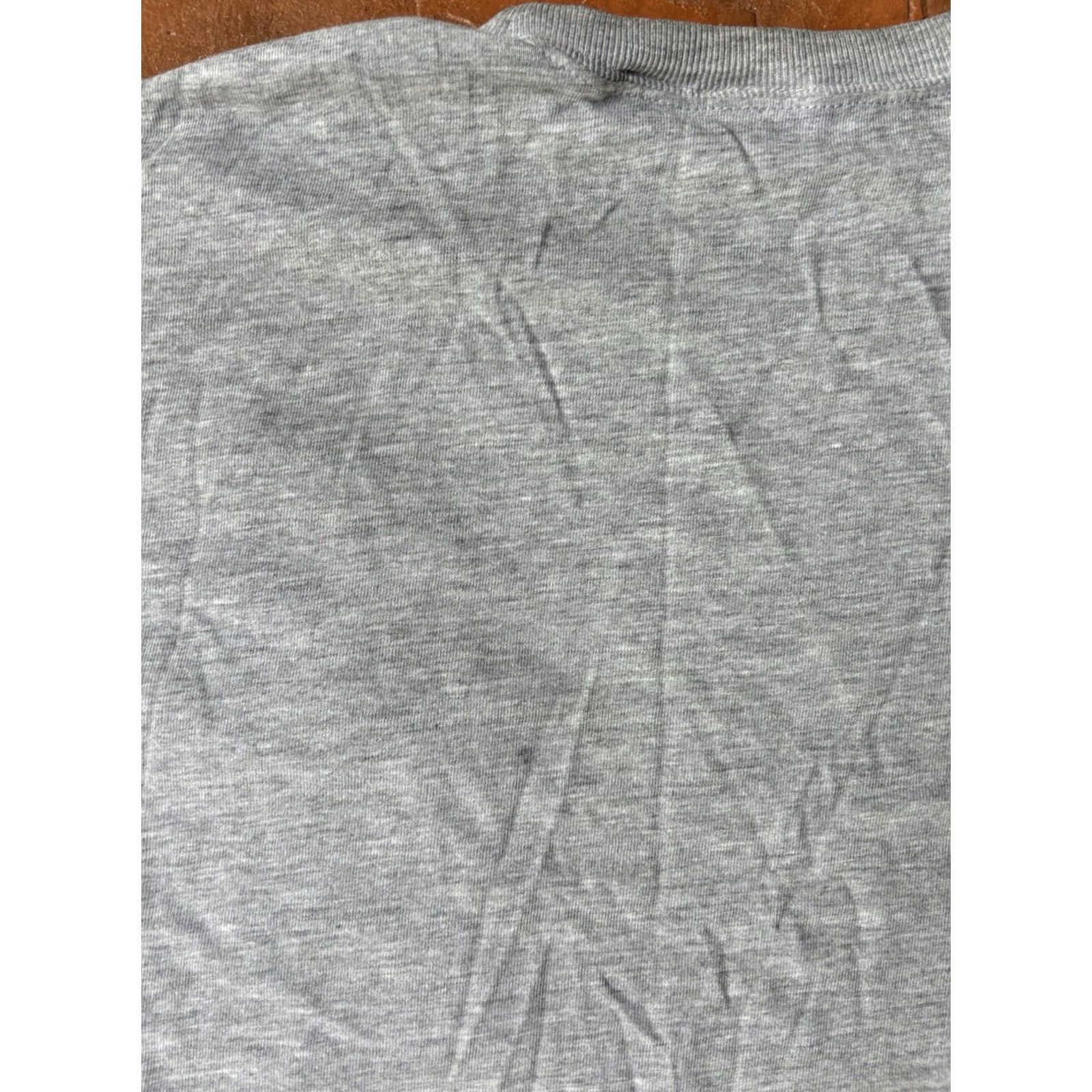 Vintage VINTAGE 90s Taz Mr Fix It Pocket T-Shirt Medium Gray Warner Brothers Studio Store Shirt Mens Size US M / EU 48-50 / 2 - 7 Thumbnail