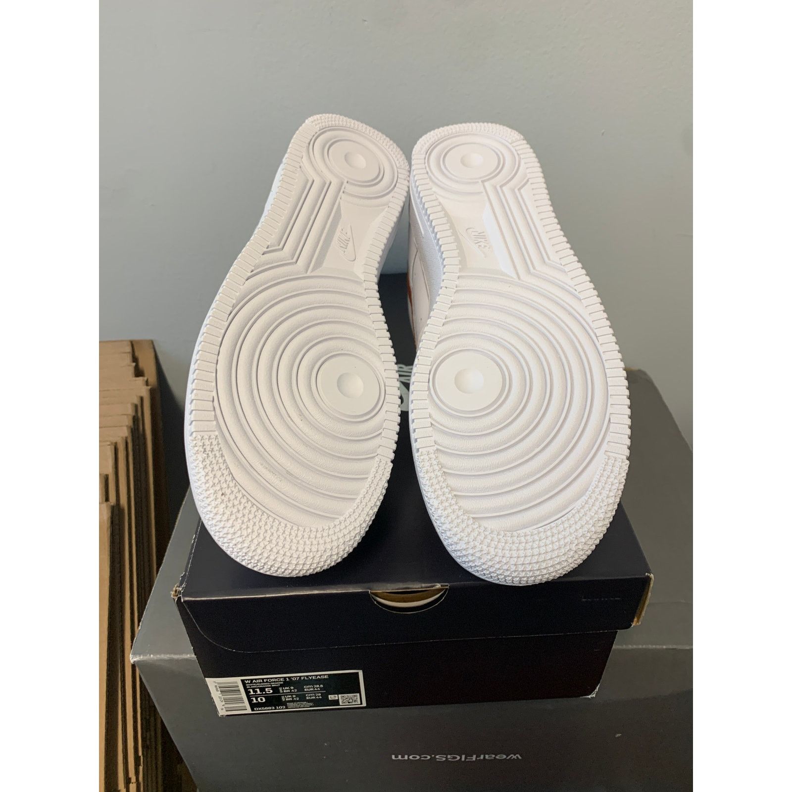 Nike NIKE AIR FORCE ONE AF1 WHITE LIGHT BROWN Size 10 Mens Size US 10 / EU 43 - 6 Thumbnail