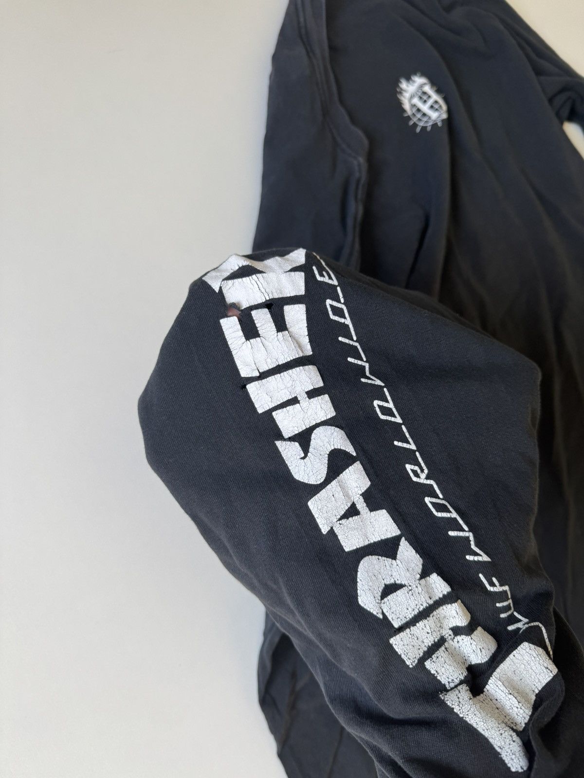 Huf × Thrasher HUF x Thrasher Washed Thrashed Longsleeve Tshirt Skate Size US XL / EU 56 / 4 - 16 Thumbnail