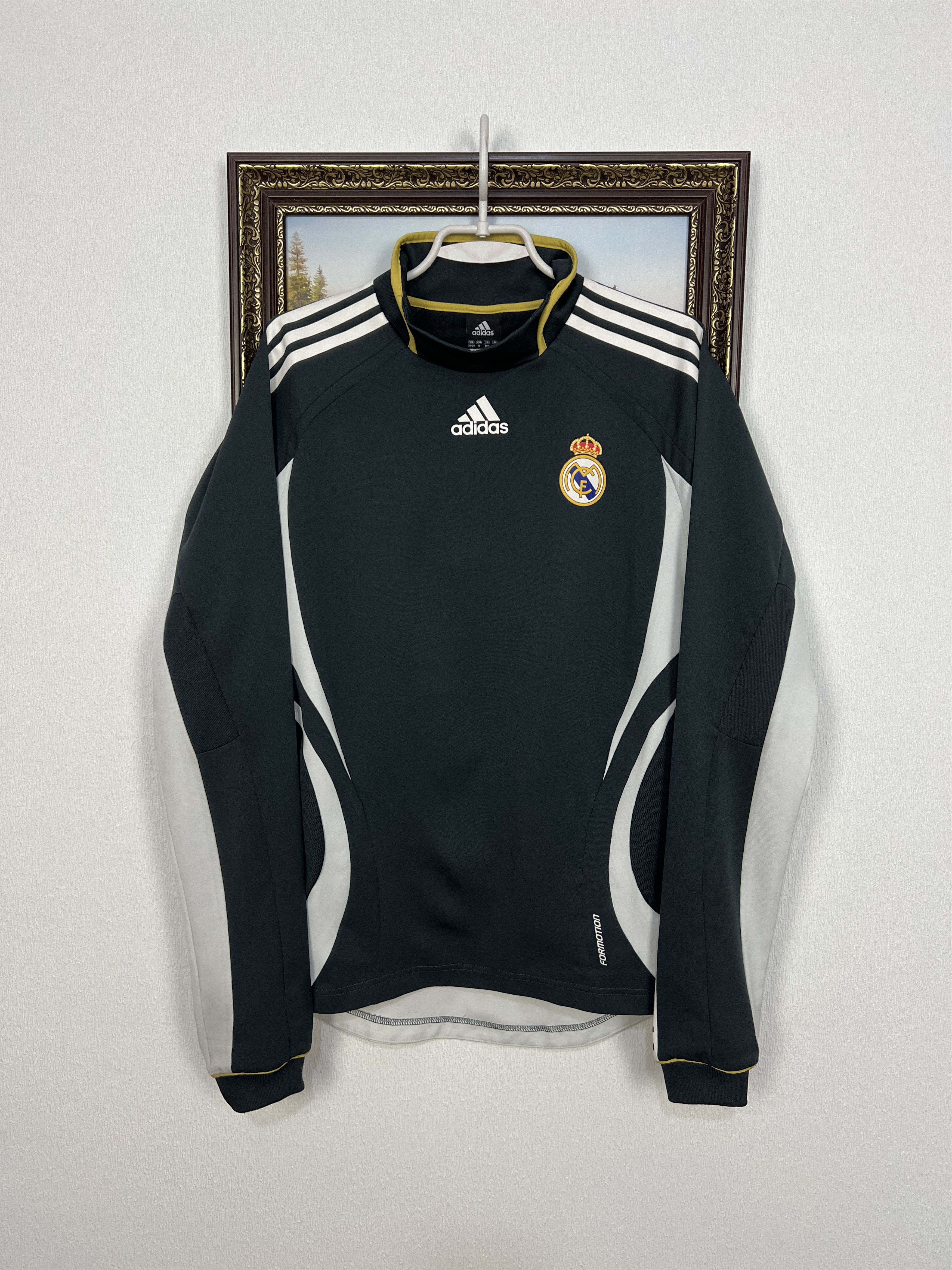 Adidas Vintage Adidas Real Madrid Football Sweatshirt Train Size US S / EU 44-46 / 1 - 1 Thumbnail