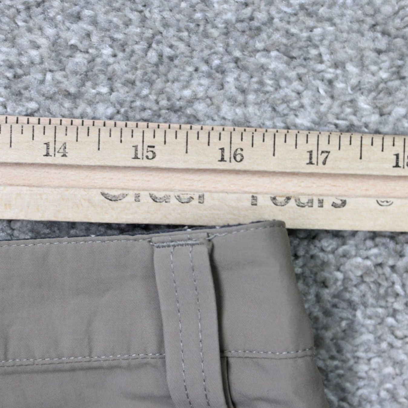 Mountain Hardwear Mountain Hardwear Jeans Mens 33x32 Beige Mountain Hardwear Jeans Mens 33x32 Beige Cargo Nylon Stretch 90s USA Mens Size US 33 - 7 Thumbnail