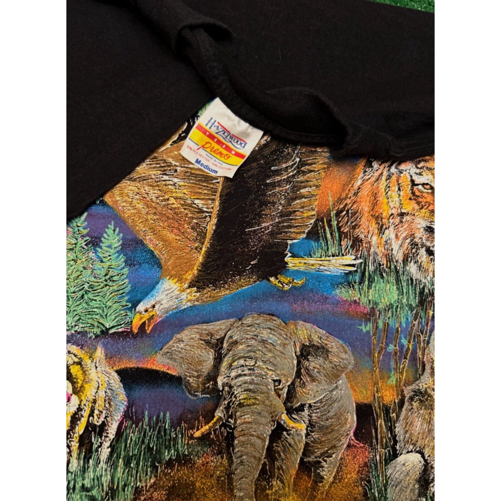 Vintage VINTAGE 90s Jungle Nature Animals Art Tee Wrap Around All Over Print VTG Shirt M Mens Black Size US M / EU 48-50 / 2 - 4 Thumbnail