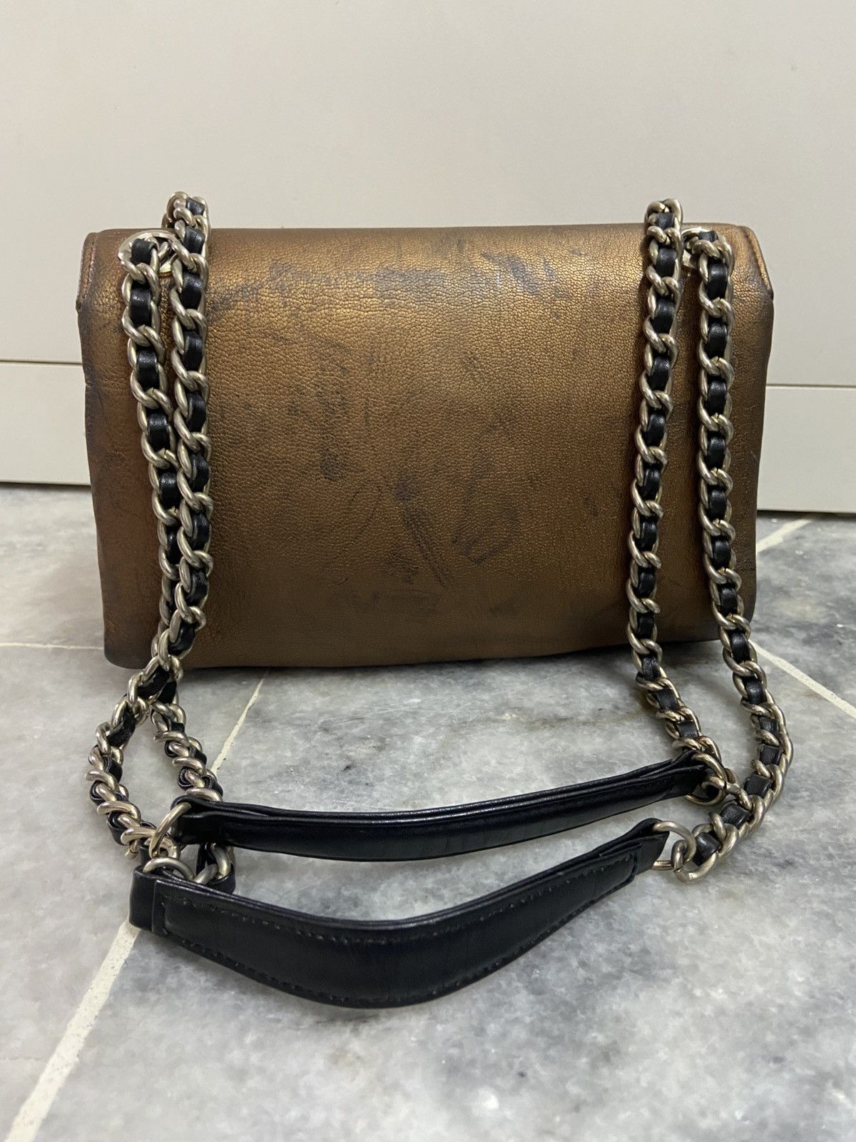 Vivienne Westwood Chain Orb Leather Shoulder Bag Size ONE SIZE - 2 Thumbnail